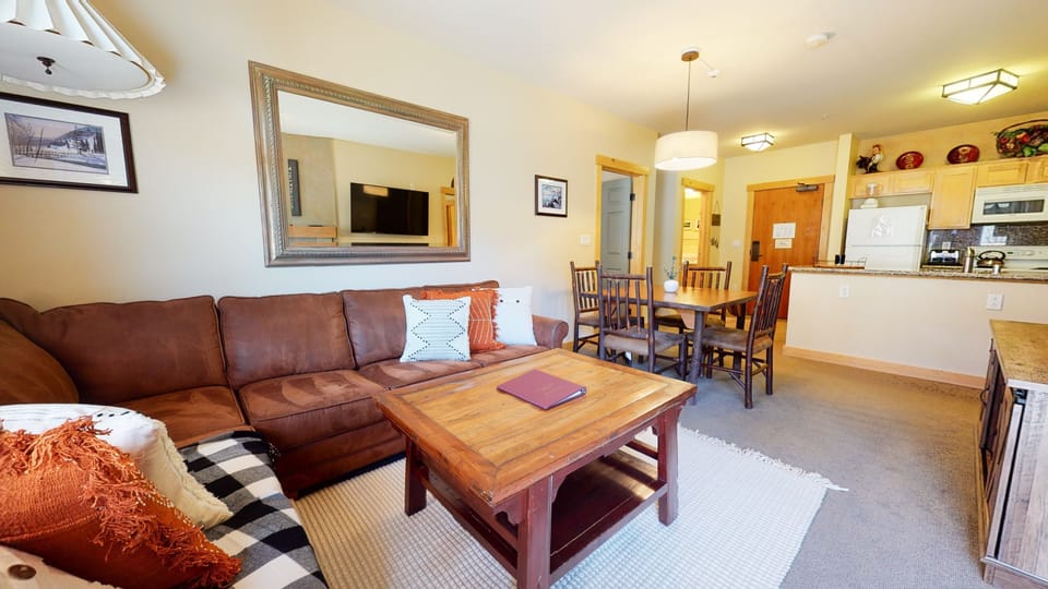 Condo, 2 Bedrooms | Living area | Flat-screen TV, fireplace, DVD player