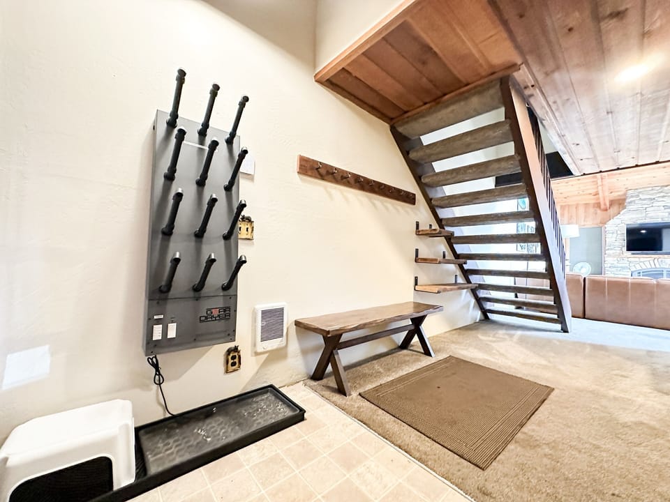 Condo, 2 Bedrooms | Interior