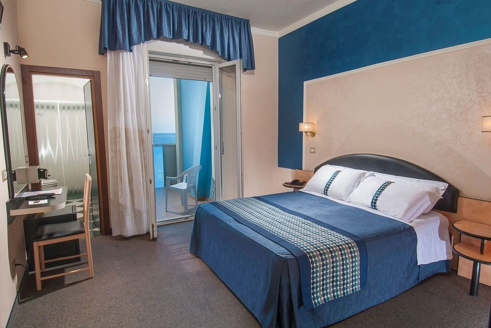 In-room safe, soundproofing, WiFi (free), bed sheets