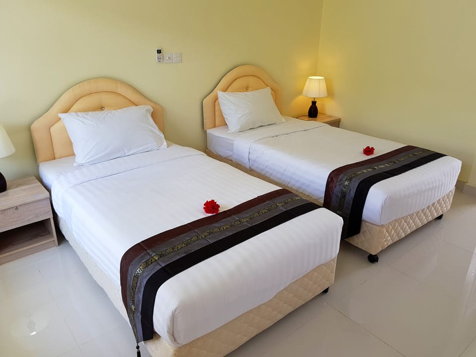 Double or Twin Room | Minibar, in-room safe, desk, rollaway beds