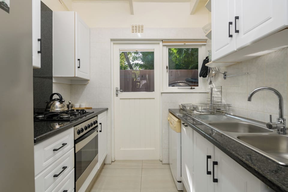 Three Bedroom Standard 2848  | Private kitchen | Dining tables