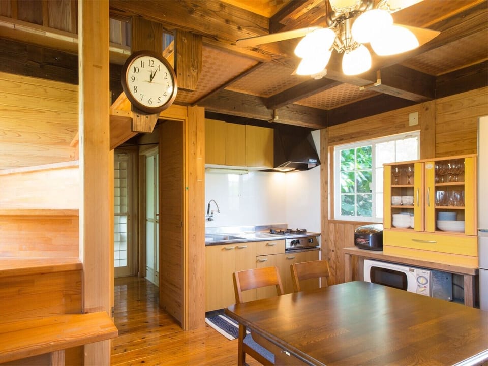 Tree House | Desk, free WiFi, bed sheets, wheelchair access