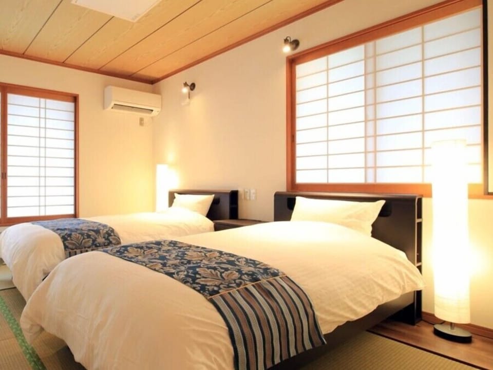 Studio Suite | Desk, free WiFi, bed sheets, wheelchair access