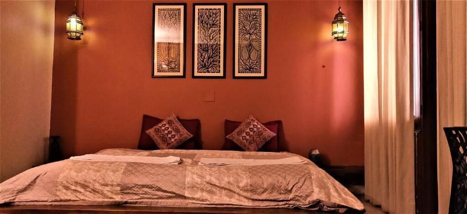 Superior Double Room, Balcony | In-room safe, soundproofing, free WiFi
