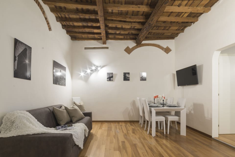 Apartment | Living area | Flat-screen TV