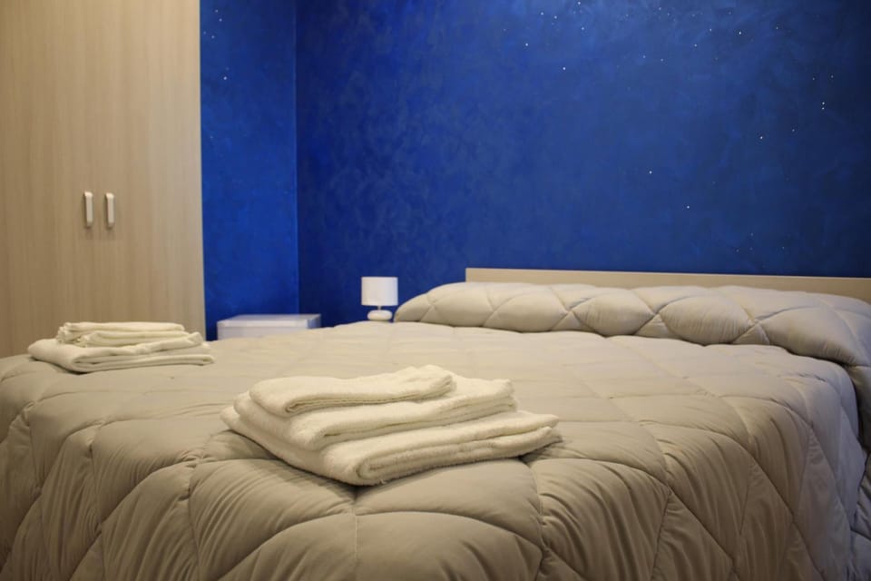 1 bedroom, in-room safe, desk, soundproofing