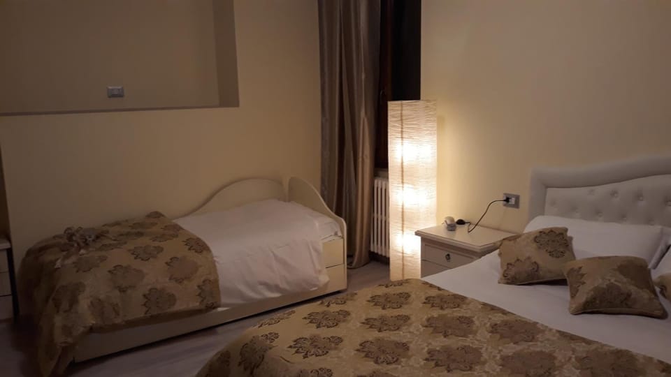 In-room safe, desk, blackout drapes, WiFi (free)