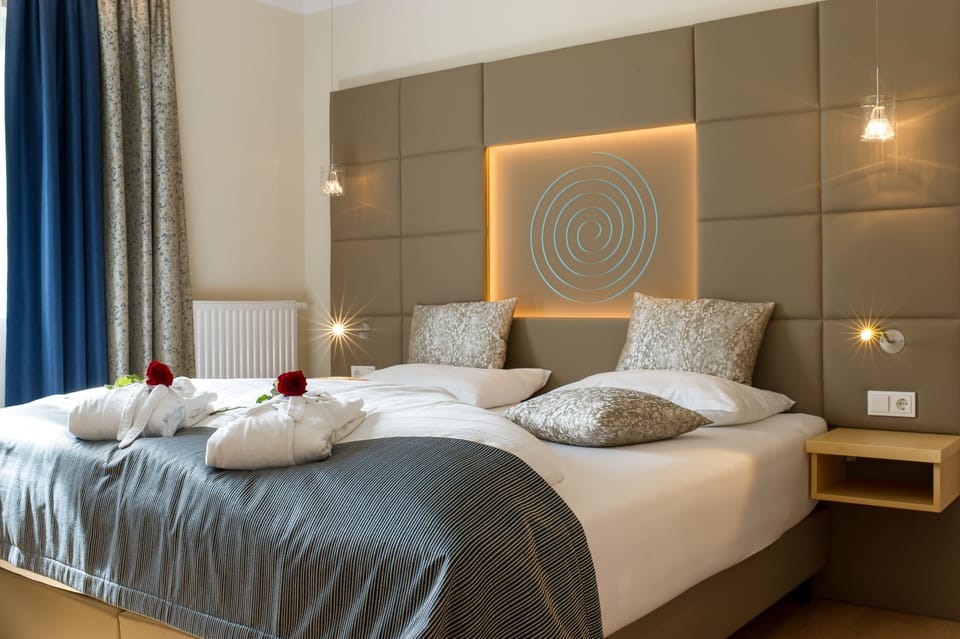 Superior Room, Lake View | Premium bedding, minibar, in-room safe, desk