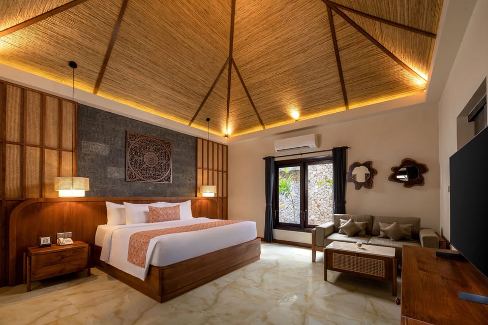 Signature Suite, 1 Bedroom, Bathtub, Garden Area (Special Opening Deals) | 1 bedroom, minibar, in-room safe, iron/ironing board