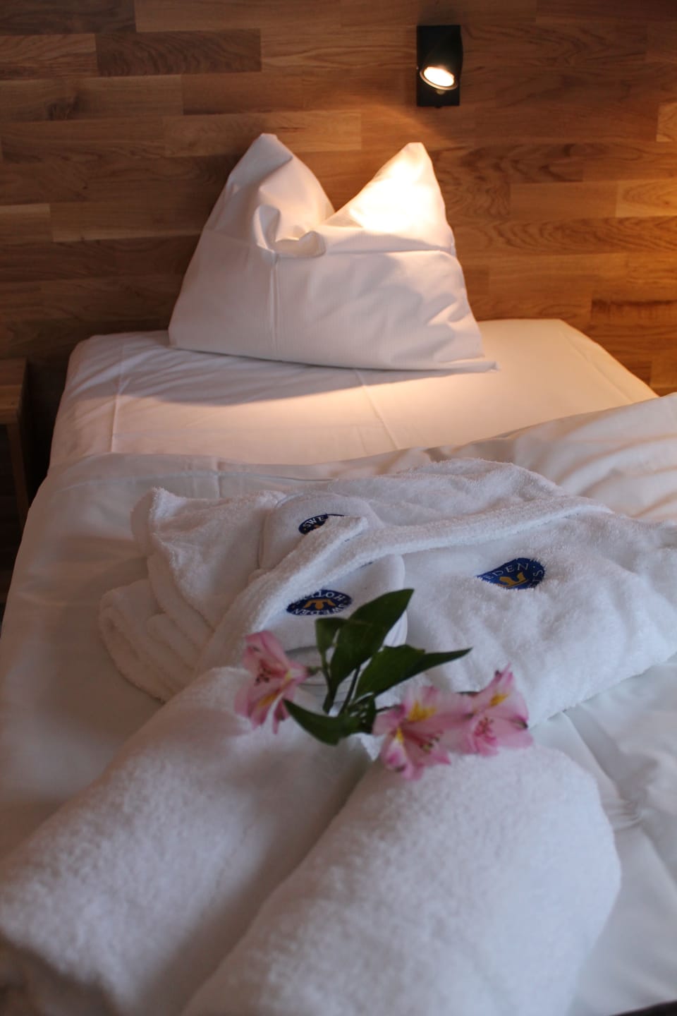 Double Room | Desk, laptop workspace, blackout drapes, WiFi (free)