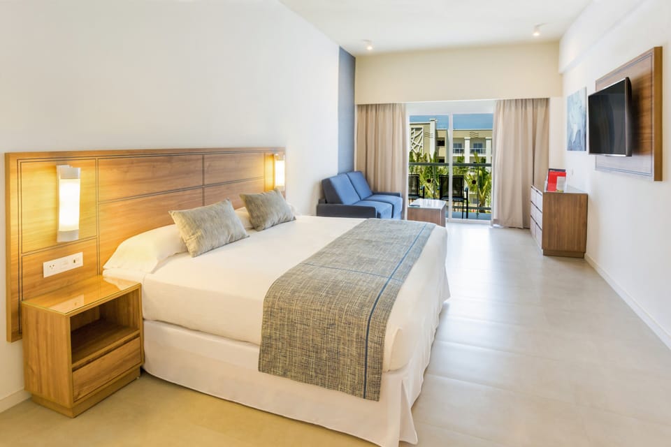 Minibar, in-room safe, blackout drapes, iron/ironing board