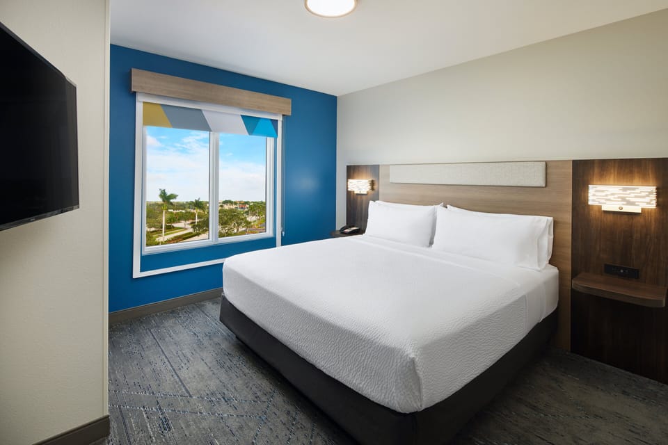 In-room safe, desk, laptop workspace, iron/ironing board