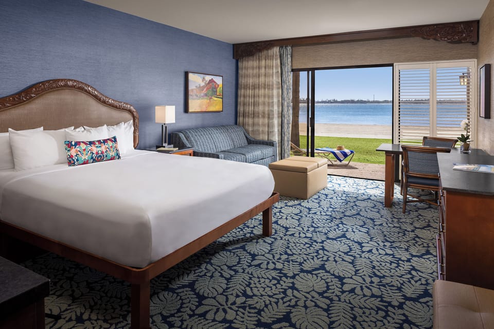 Beachfront Room w/ Patio 1 King | Premium bedding, in-room safe, desk, blackout drapes