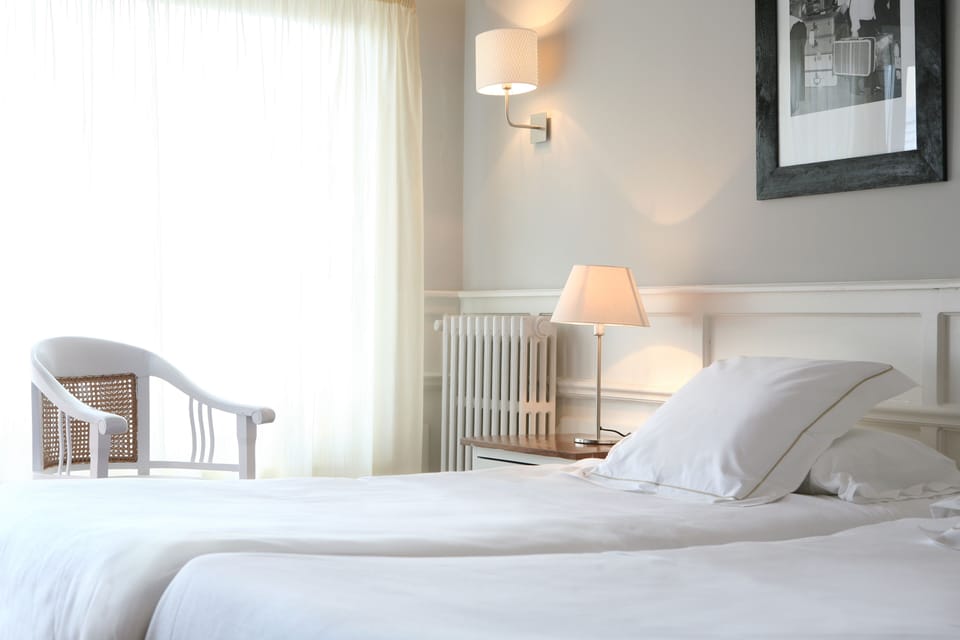 In-room safe, individually furnished, desk, laptop workspace