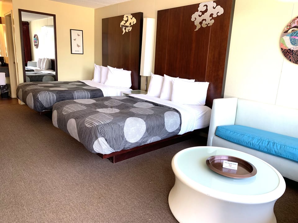 Desk, soundproofing, iron/ironing board, free WiFi