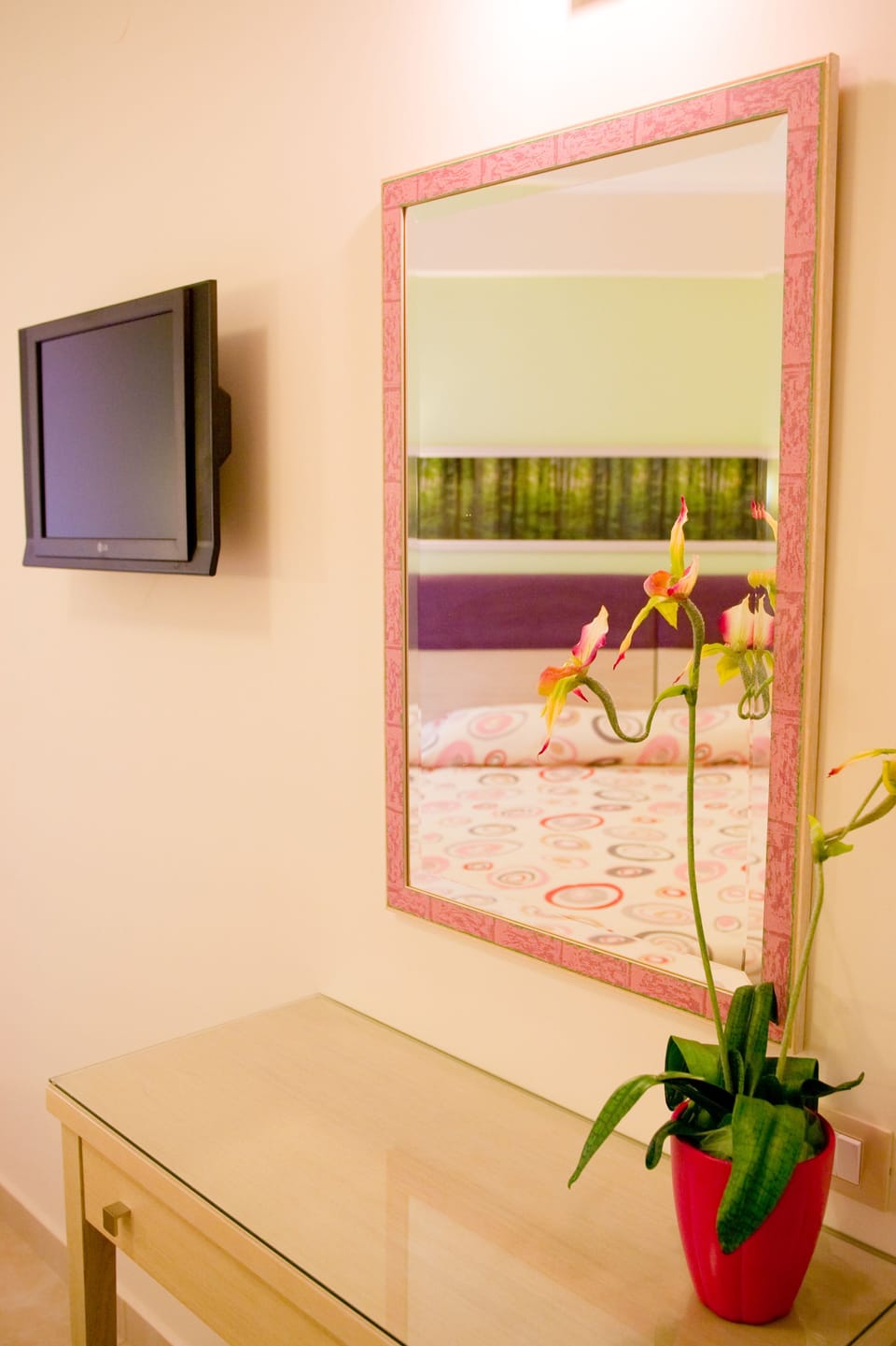 1 bedroom, premium bedding, in-room safe, soundproofing