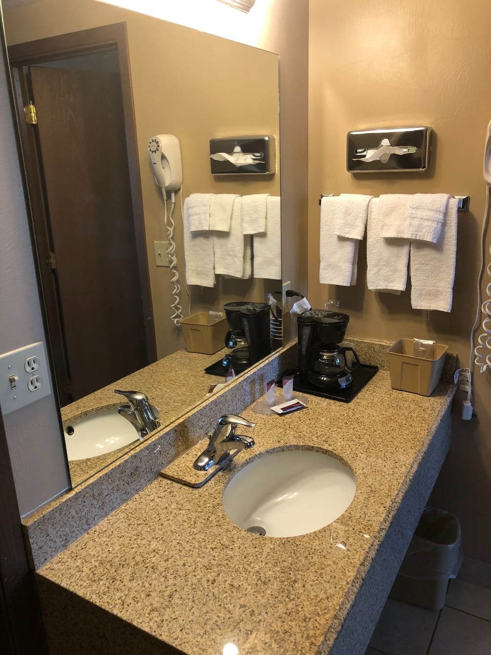 Bathroom sink