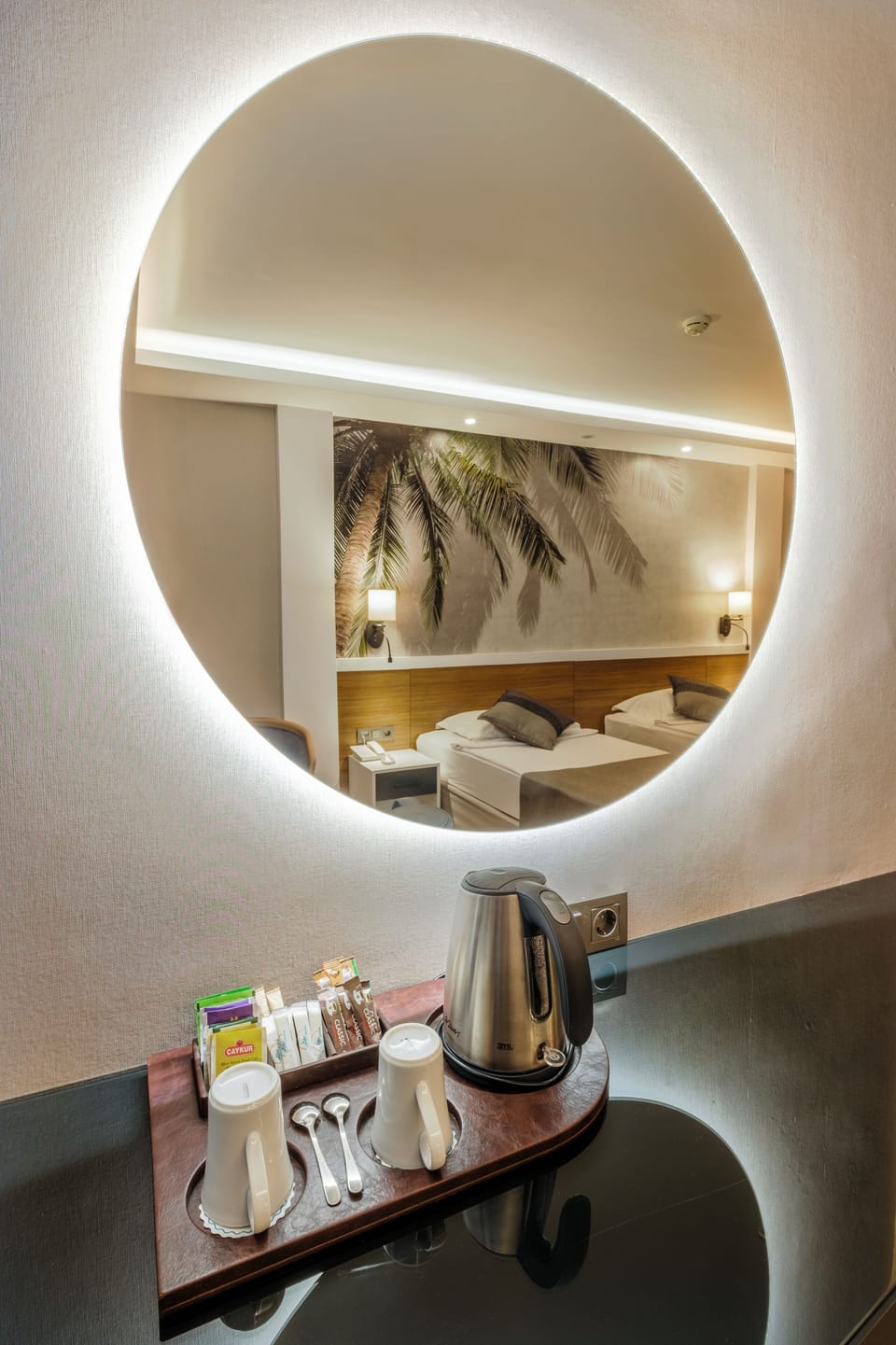 Premium bedding, free minibar, in-room safe, desk