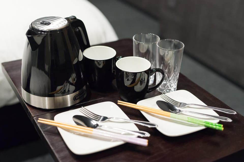 Fridge, microwave, stovetop, electric kettle