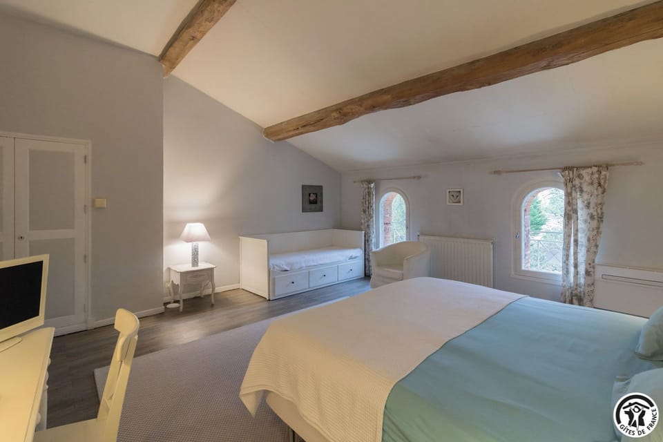 Standard Double Room | Individually decorated, individually furnished, blackout drapes