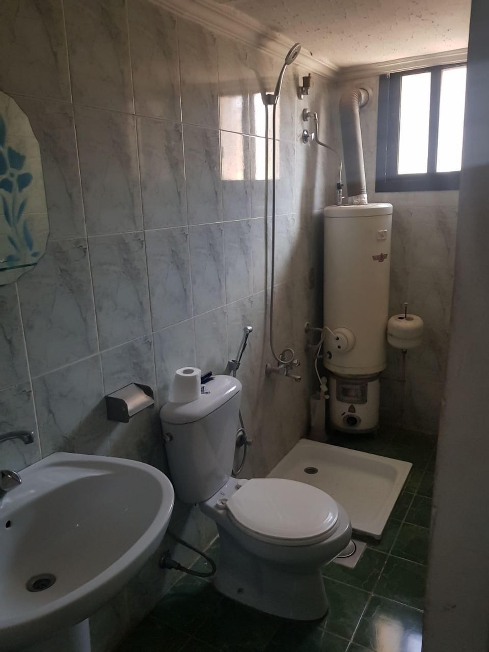 Free toiletries, towels