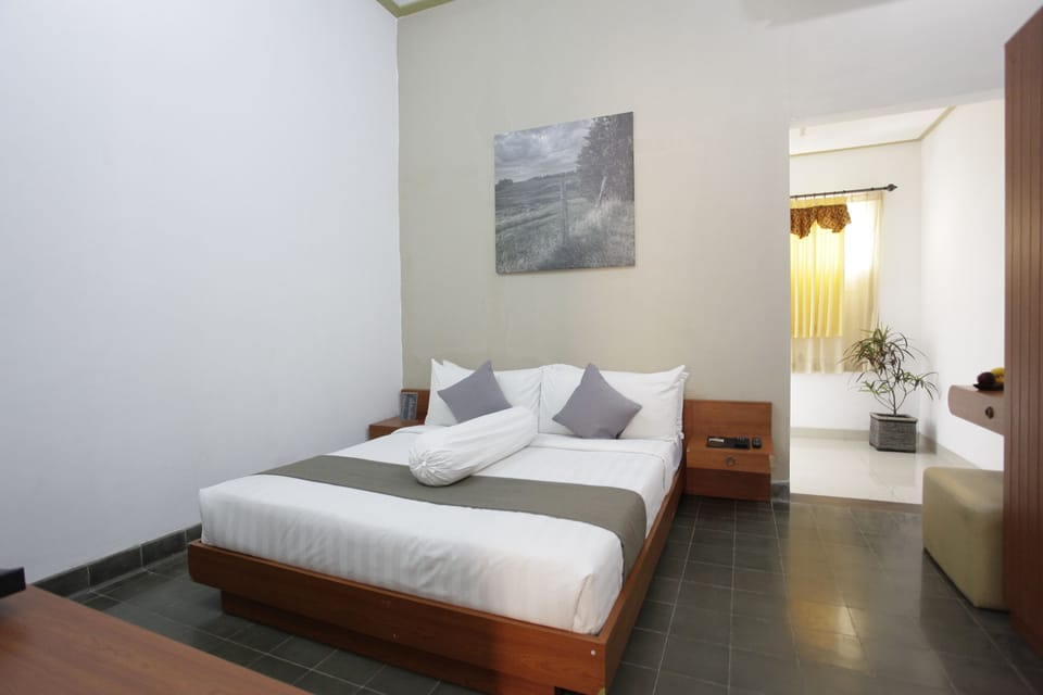 Family Room | Free WiFi