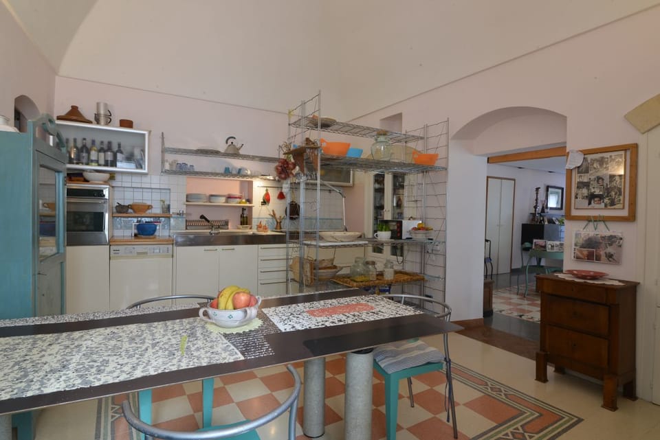 Deluxe Apartment, 1 Queen Bed with Sofa bed, Accessible, Non Smoking (in cave) | Private kitchenette | Fridge, oven, stovetop, coffee/tea maker