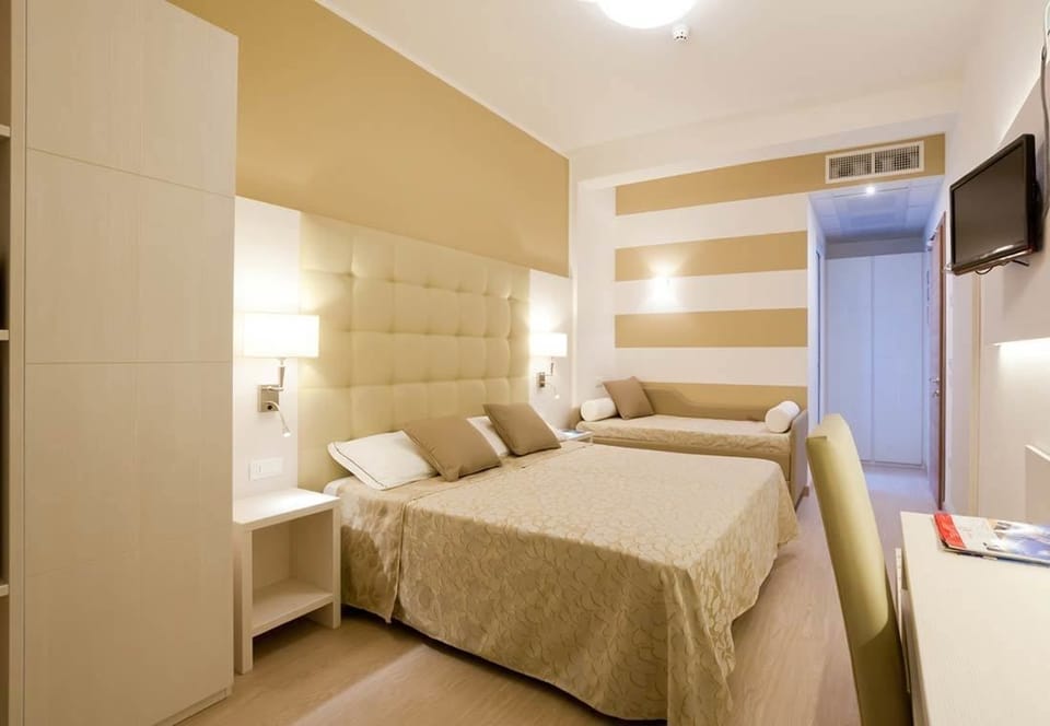Superior Triple Room | Cribs (surcharge), WiFi (free)