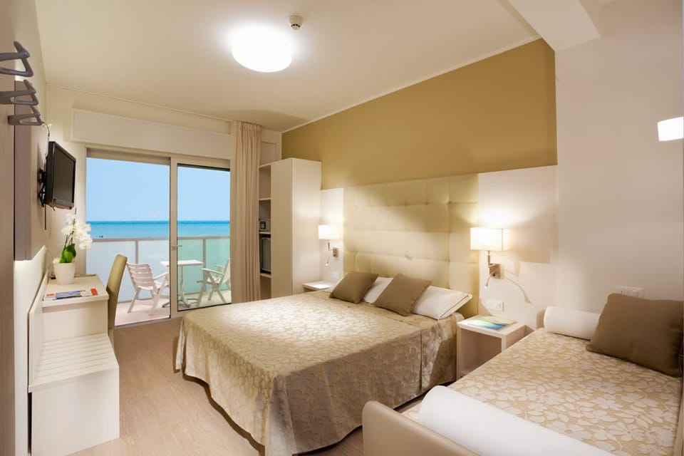 Superior Double or Twin Room | Cribs (surcharge), WiFi (free)