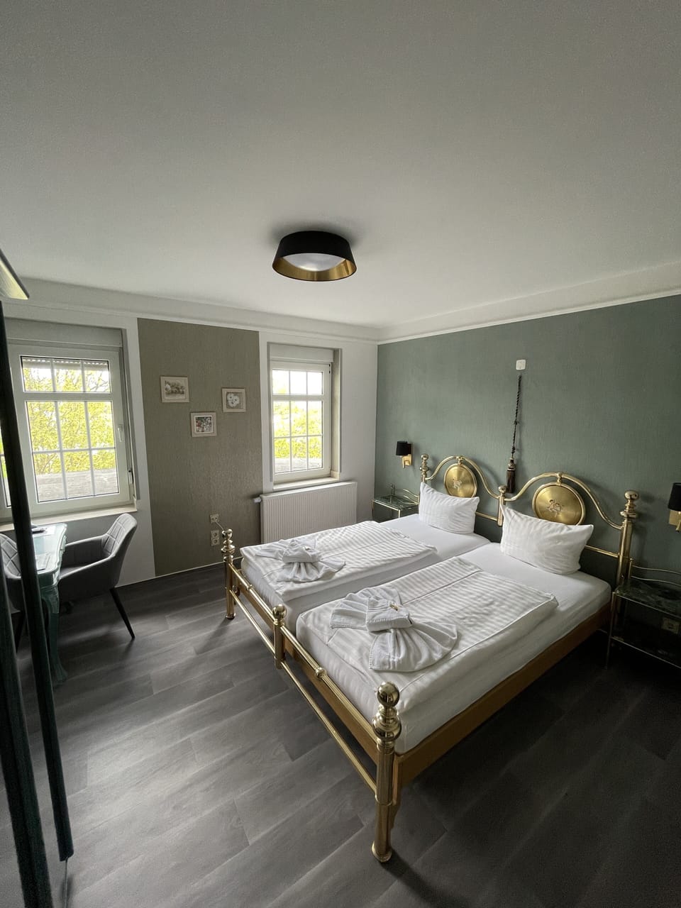 Double Room | Premium bedding, desk, soundproofing, free WiFi