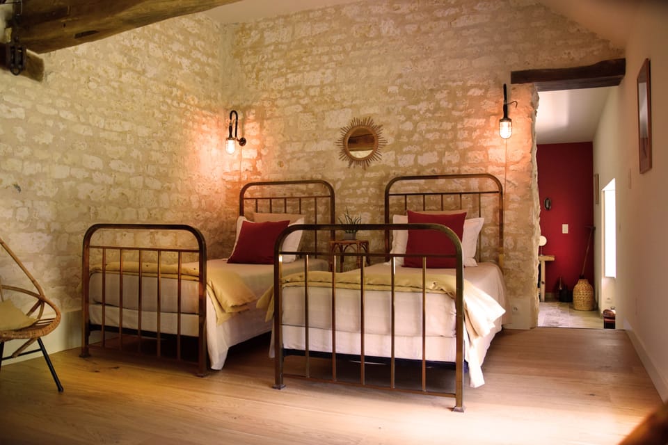 Deluxe Twin Room, 2 Twin Beds, Private Bathroom, Garden View | 1 bedroom, premium bedding, individually decorated