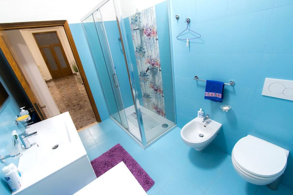 Family House, 3 Bedrooms, Terrace | Bathroom | Shower, hydromassage showerhead, free toiletries, hair dryer