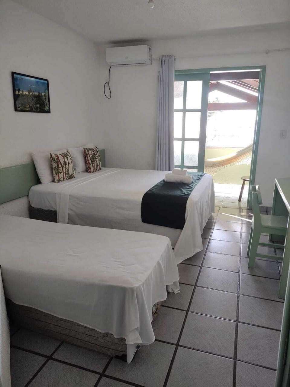 Minibar, desk, free WiFi, bed sheets