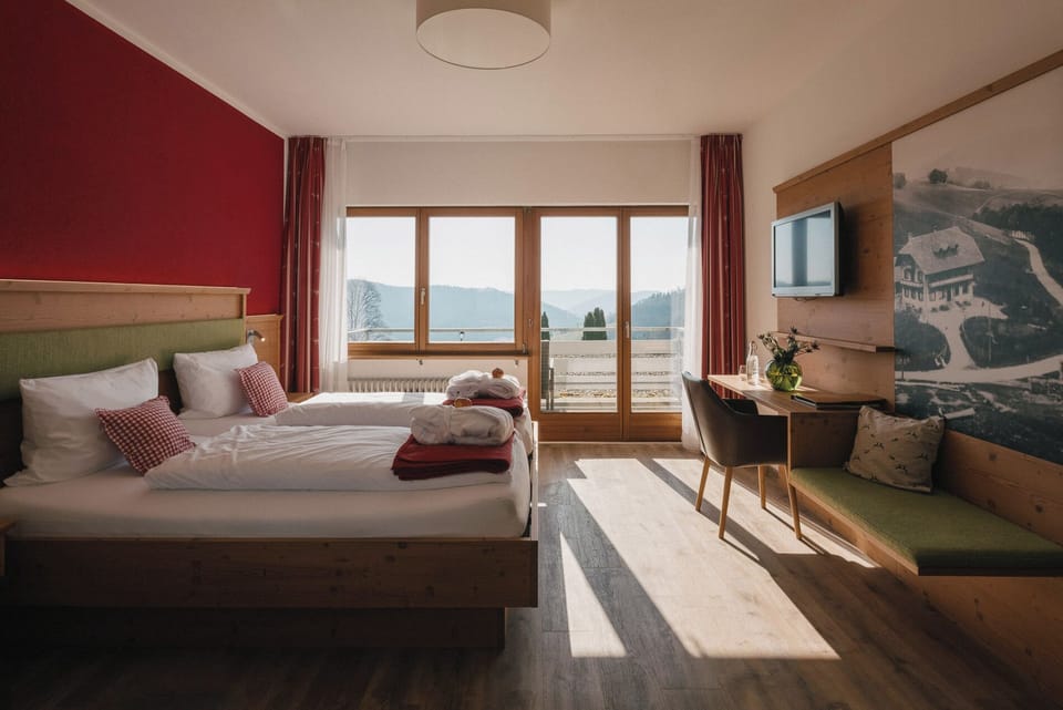 Comfort Double Room | Premium bedding, down comforters, in-room safe, desk