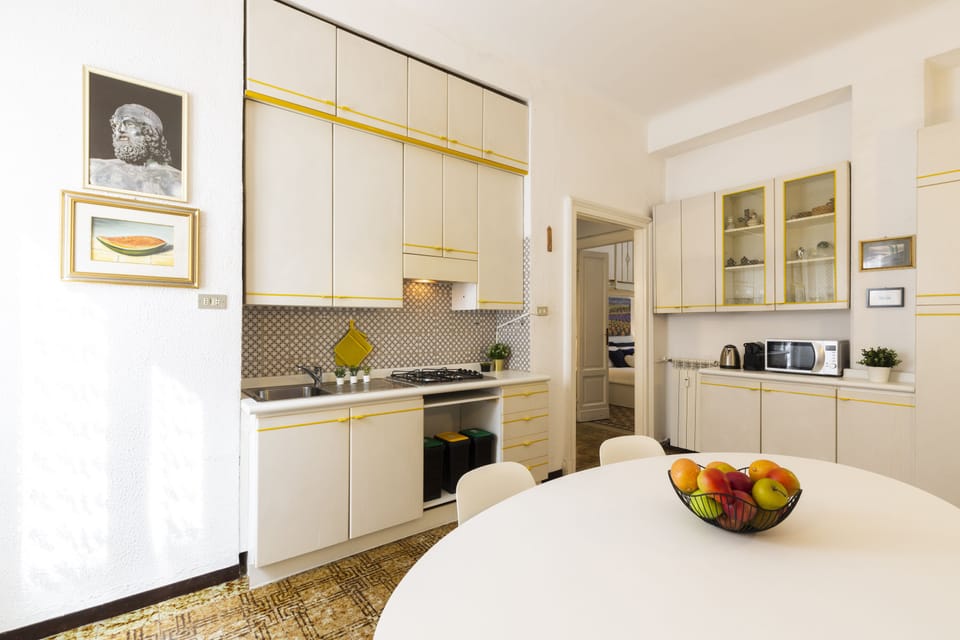Apartment | Private kitchen | Full-size fridge, oven, stovetop, espresso maker