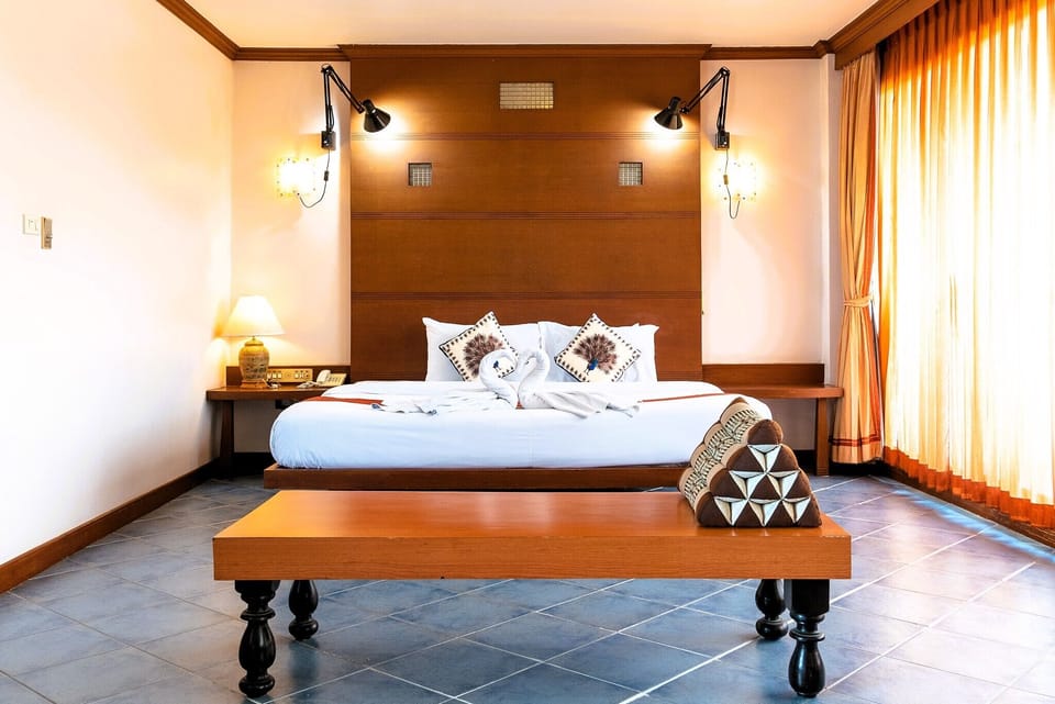 Premier Double Room with Ice Bath Experience | Minibar, in-room safe, desk, laptop workspace