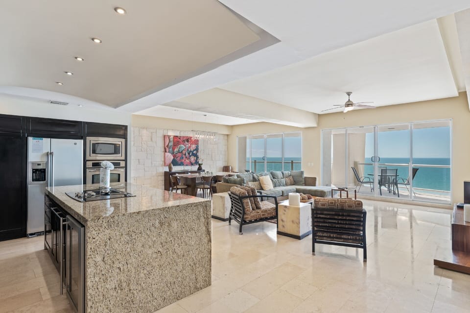 Condo | Private kitchen | Full-size fridge, microwave, oven, stovetop