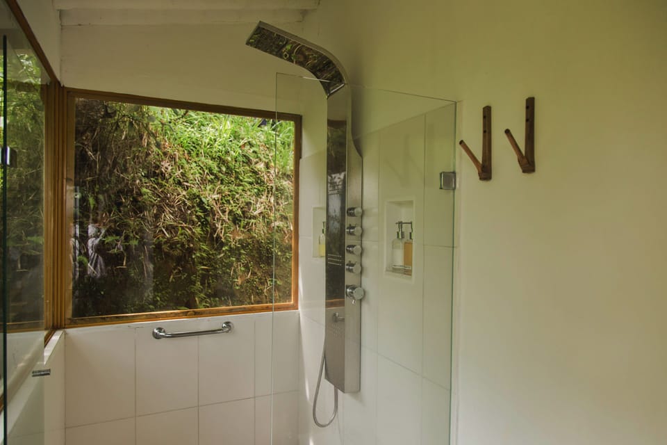 Bungalow, Garden View | Bathroom shower