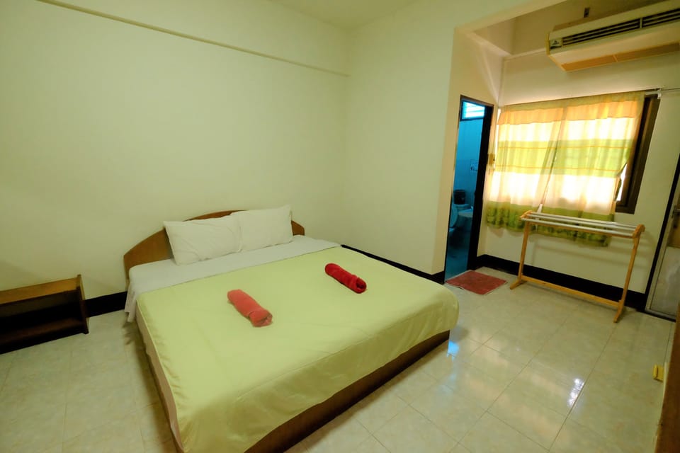 Standard Double Room with Air-con | Free WiFi