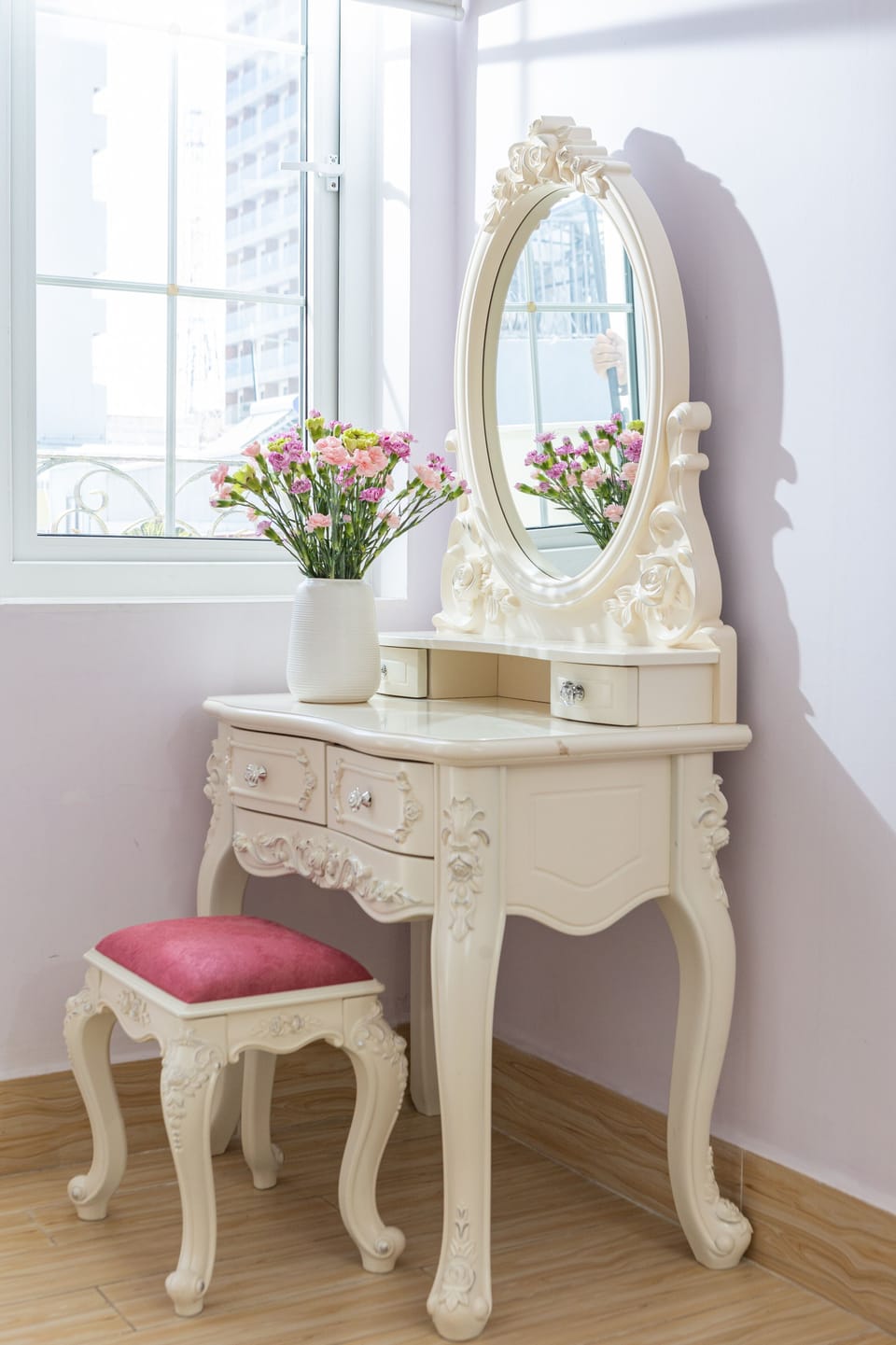 Family Room | Minibar, in-room safe, desk, soundproofing