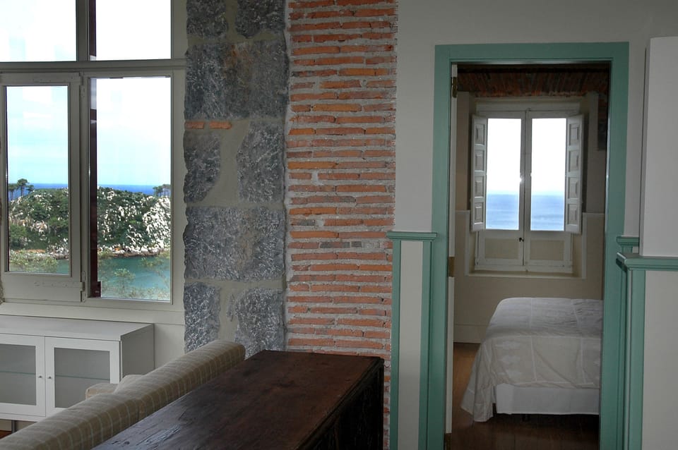 Superior Double Room | Individually decorated, individually furnished, desk, blackout drapes