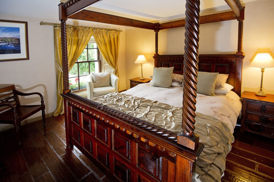 Double Room Falls View with Bath | Premium bedding, in-room safe, individually decorated