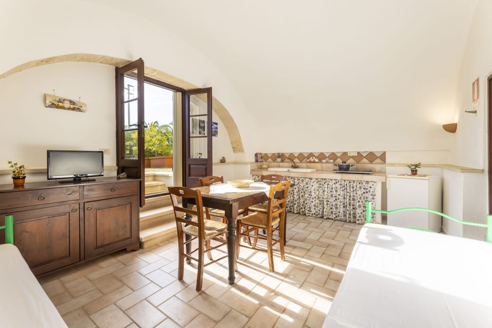 Family Apartment | Private kitchenette | Fridge