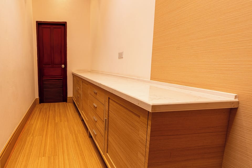 In-room business center