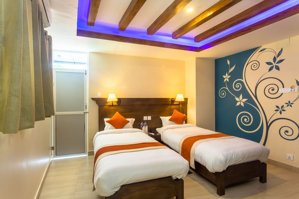 Deluxe Twin Room | Desk, soundproofing, free WiFi, bed sheets
