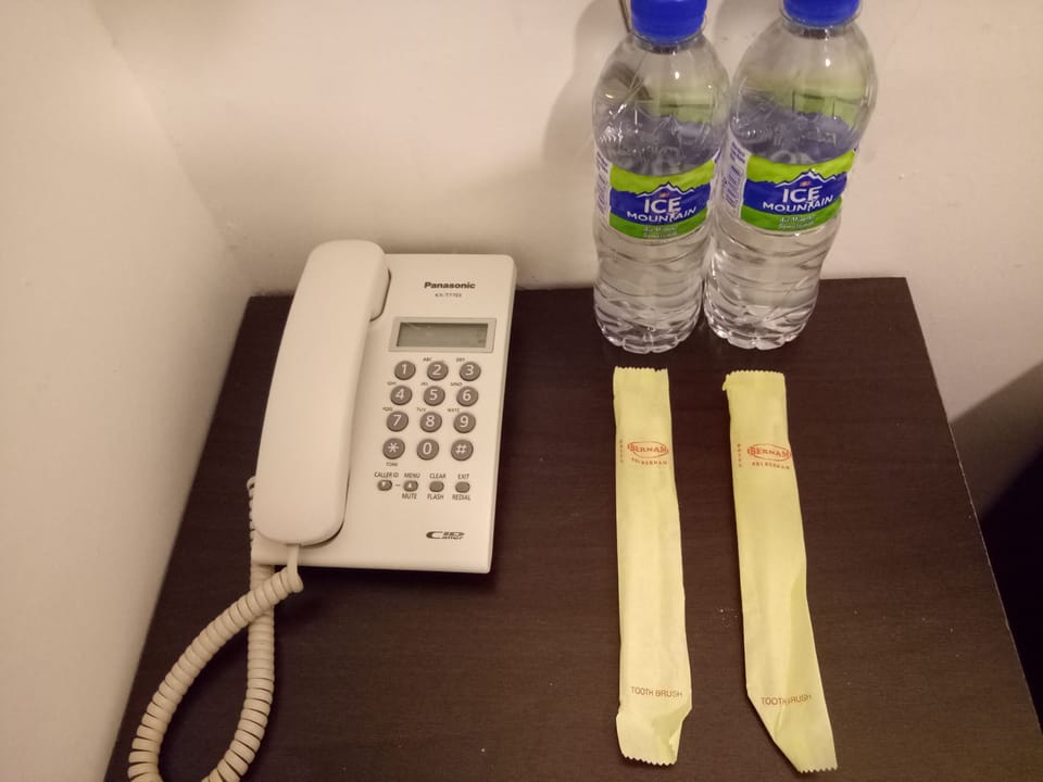 Standard Queen | Room amenity