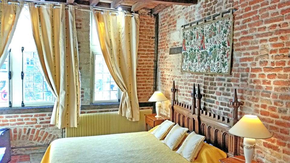 Double Room | In-room safe, individually decorated, individually furnished