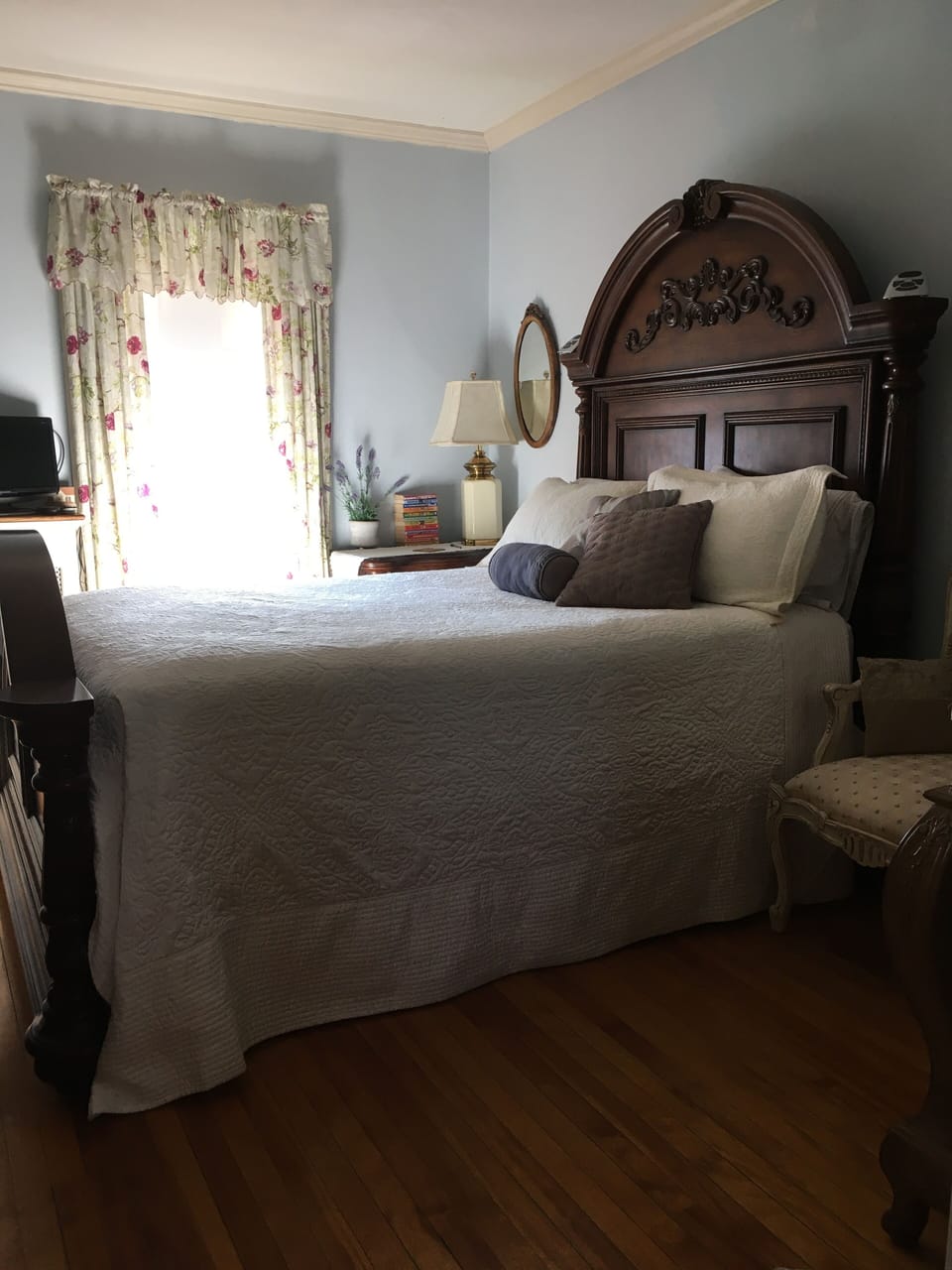 Anthony David Room, 1 Queen bed, Shared bathroom. Credit cards accepted, Cash or Checks preferred | Premium bedding, individually decorated, iron/ironing board, free WiFi