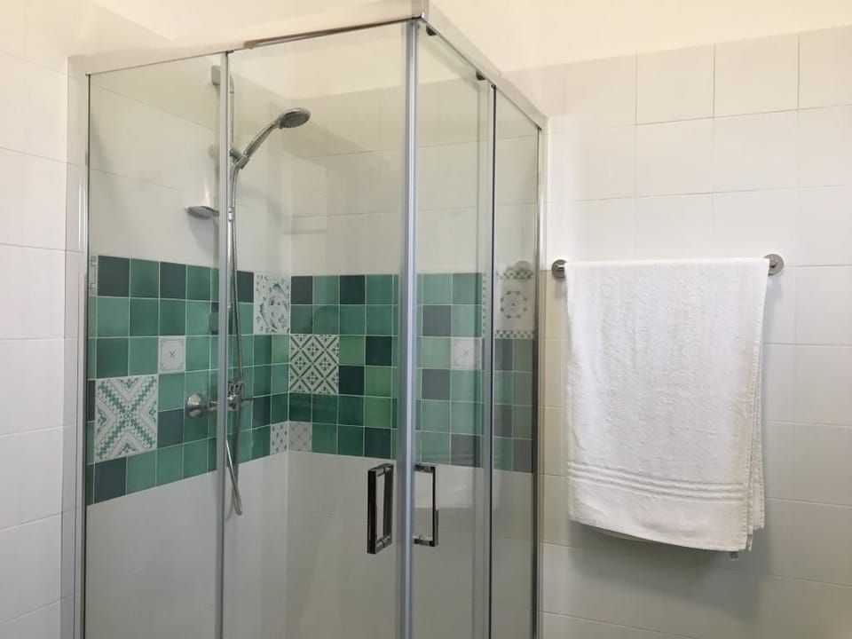 Quadruple Room, Private Bathroom (Melograno) | 1 bedroom, premium bedding, minibar, desk