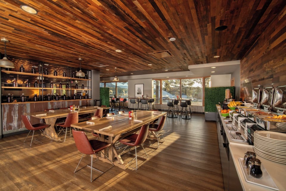 Daily buffet breakfast (USD 17.49 per person)